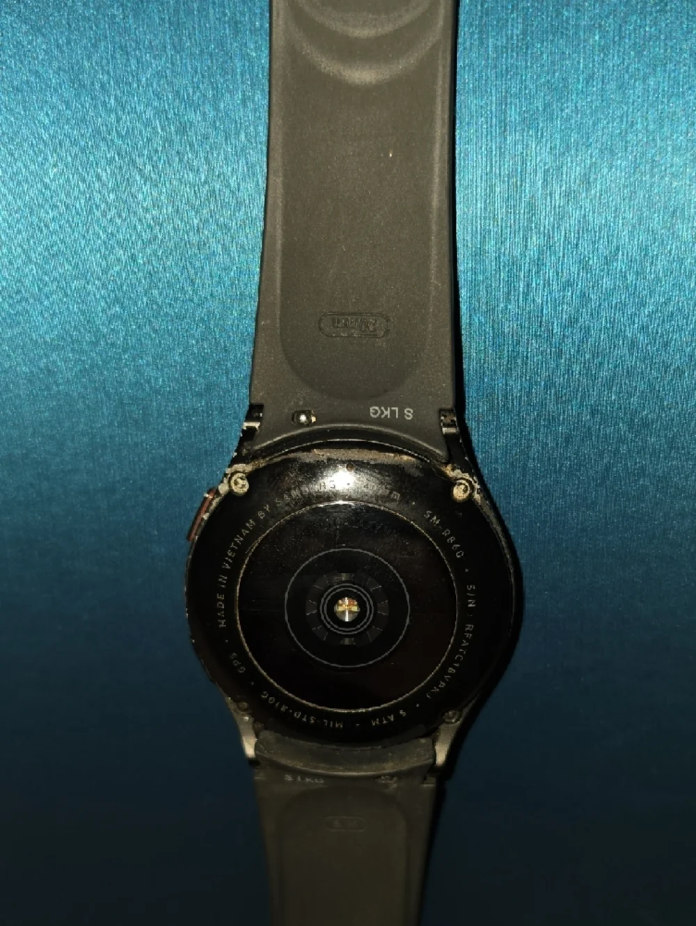 Samsung Galaxy Watch4 Smartwatch - Black Strap